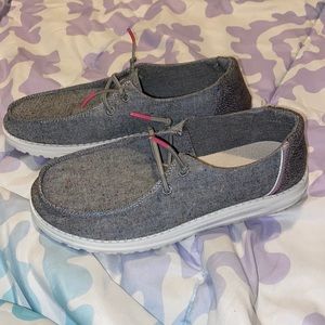 Grey confetti hey dudes